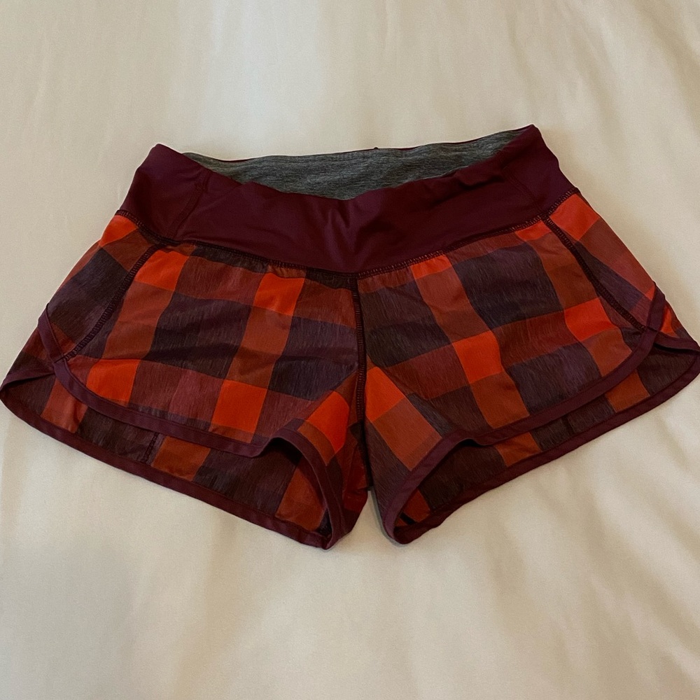 Pre-owned Lululemon Speed Up Short 2.5” Size 4